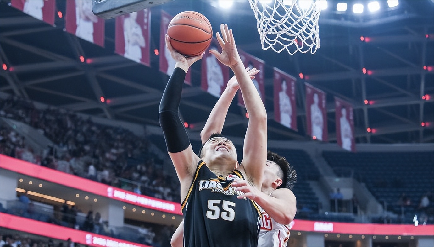 欢迎回家东北小伙,欢迎回家足球球员