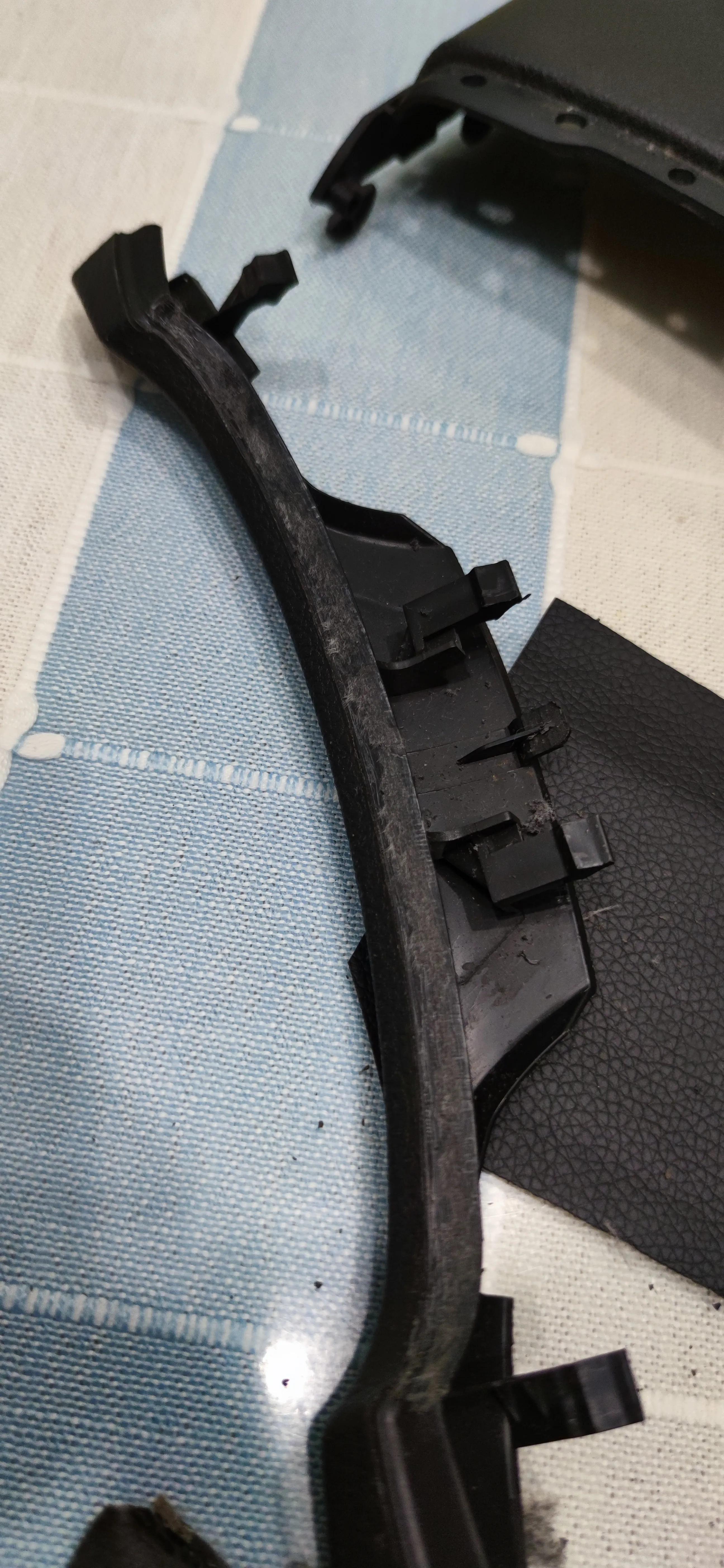 仪表盘防尘罩,换方向盘底下的防尘套