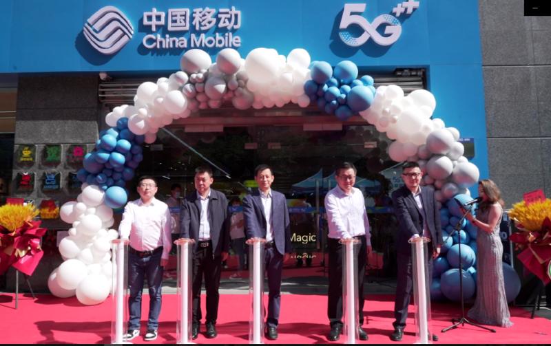 心级服务·让爱连接丨*疆新**移动中泉营业厅服务功能再升级,全方位提供“银发便捷专享心级服务”