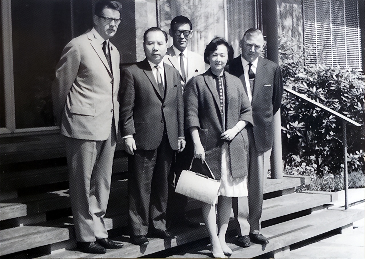 梅花公司成立 (梅花总部成立)