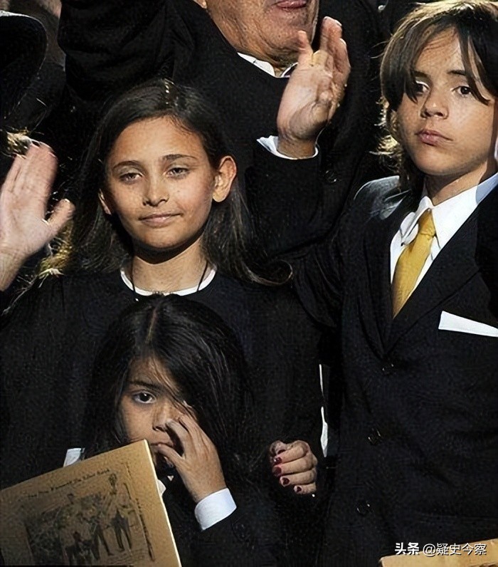 迈克尔杰克逊曾患有白癜风吗,迈克杰克逊去世真相