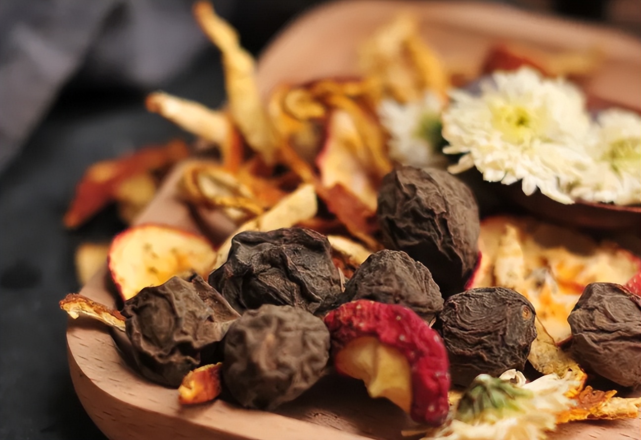 菊花茶和什么搭配好喝,什么菊花茶比较香好喝又健康