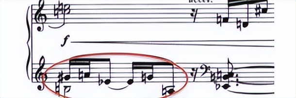 《勋伯格三首钢琴小品》第一首的音高组织与结构思维是什么？