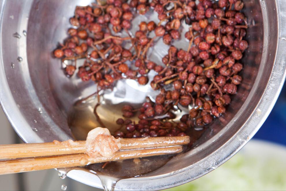 馄饨要想做的鲜美秘诀在哪,馄饨怎么调馅儿好吃嫩滑