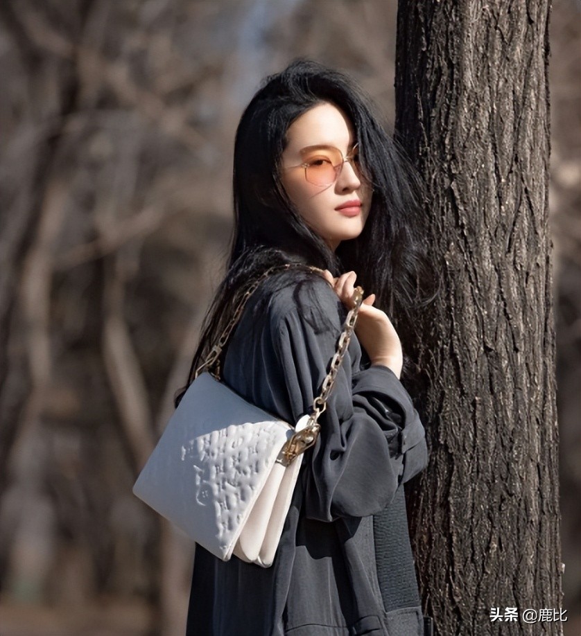 秋冬腋下包推荐,2022春夏经典腋下包