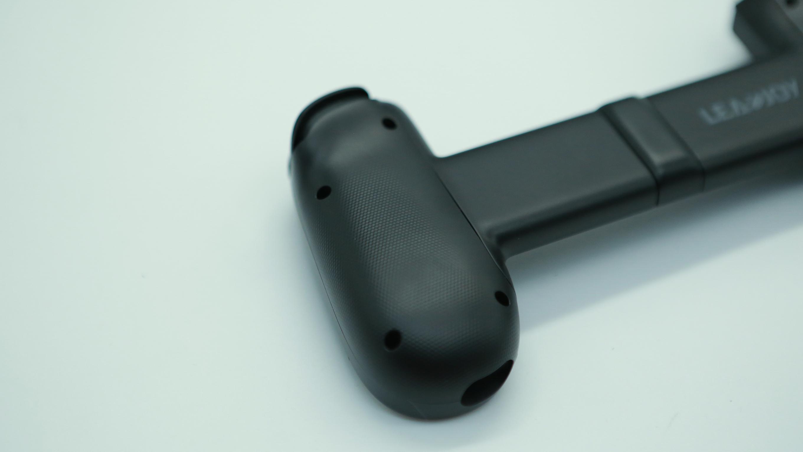 手机手柄秒变掌机,苹果游戏手柄m1b体验