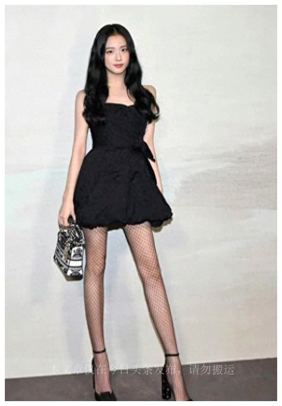 女人的鞋子有品位吗,如何看出女人是真高还是假装