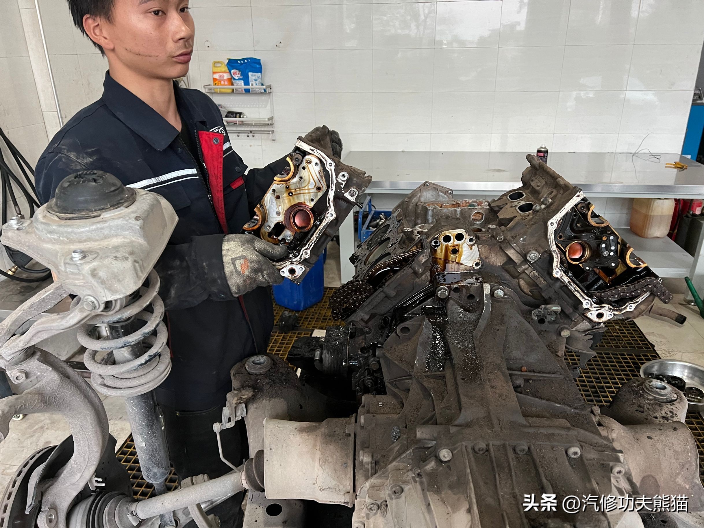 翻新60年前的奥迪,老车翻新奥迪a6发动机