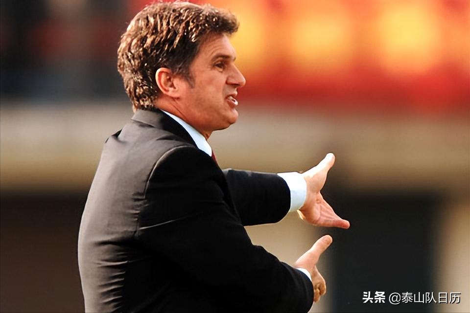 郝伟谈鲁能比赛视频,郝伟为鲁能成功打造出进攻新核心