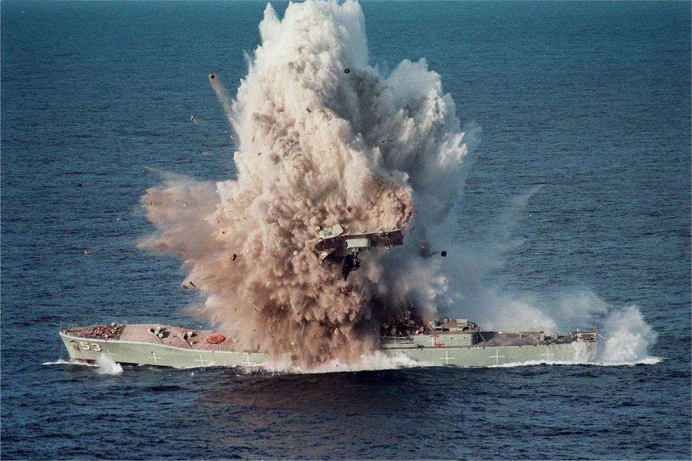 近海防御的利器,近海防御的利器导弹快艇