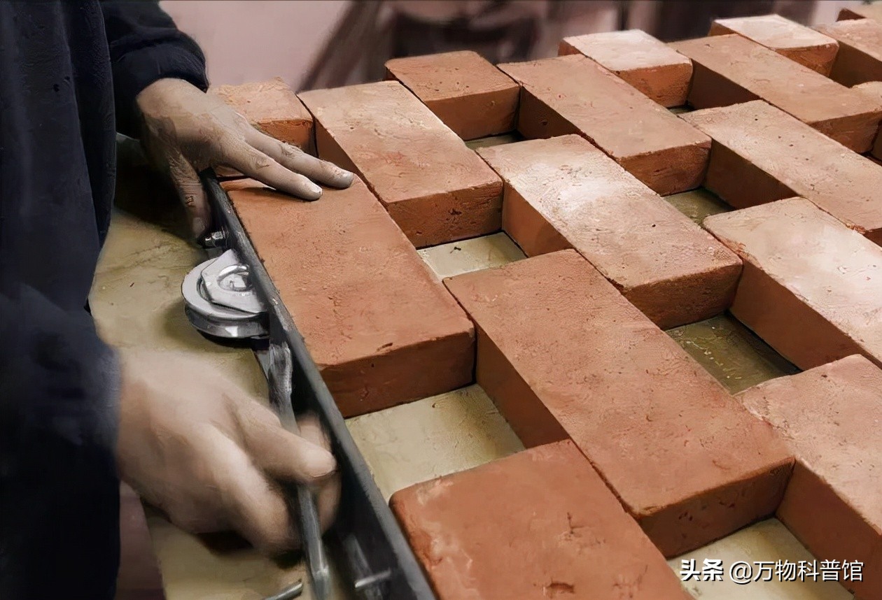 云南省关于禁止使用红砖的通告,红砖被禁止现在建房用什么砖