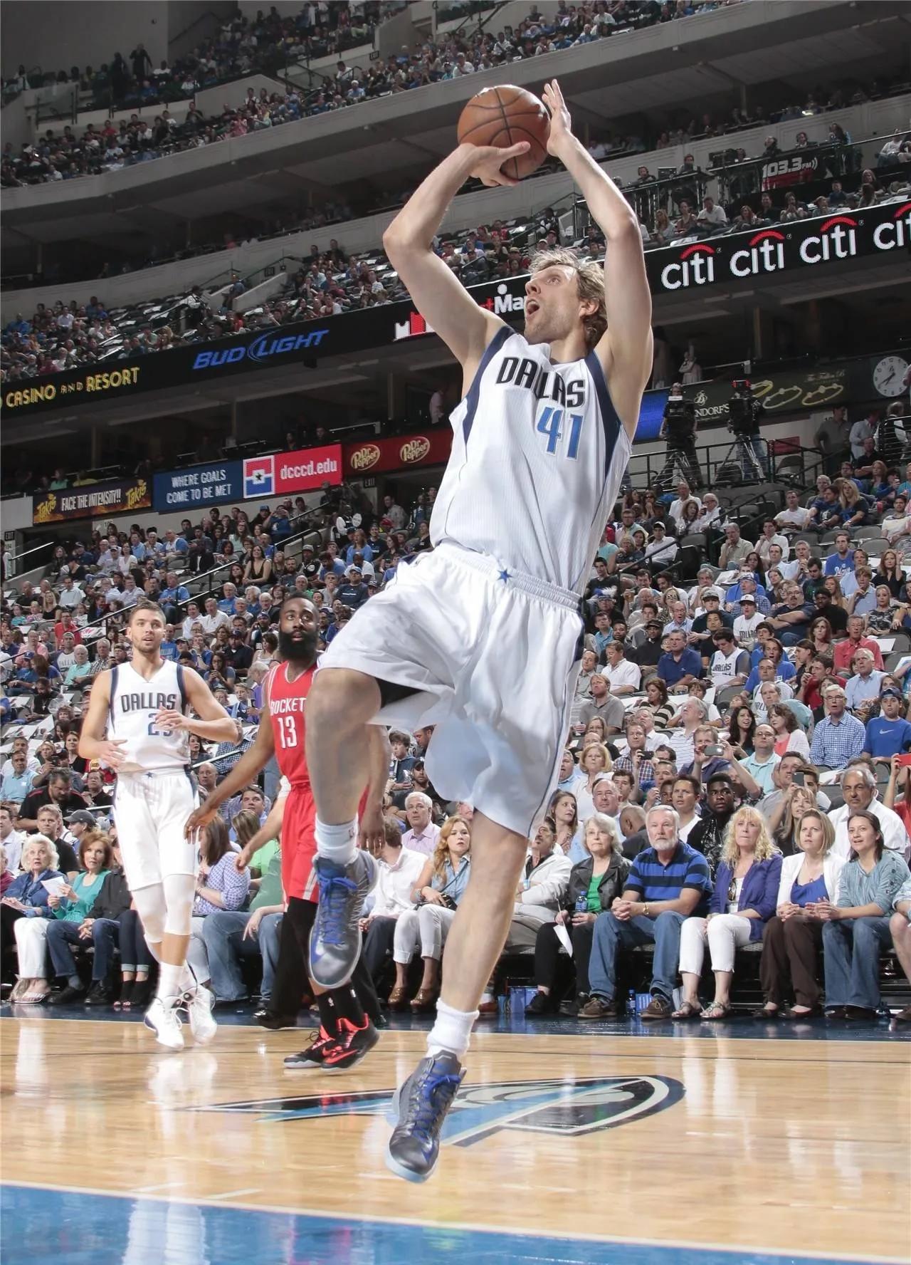 字母哥和诺维茨基历史地位,字母哥和诺维茨基谁历史地位高