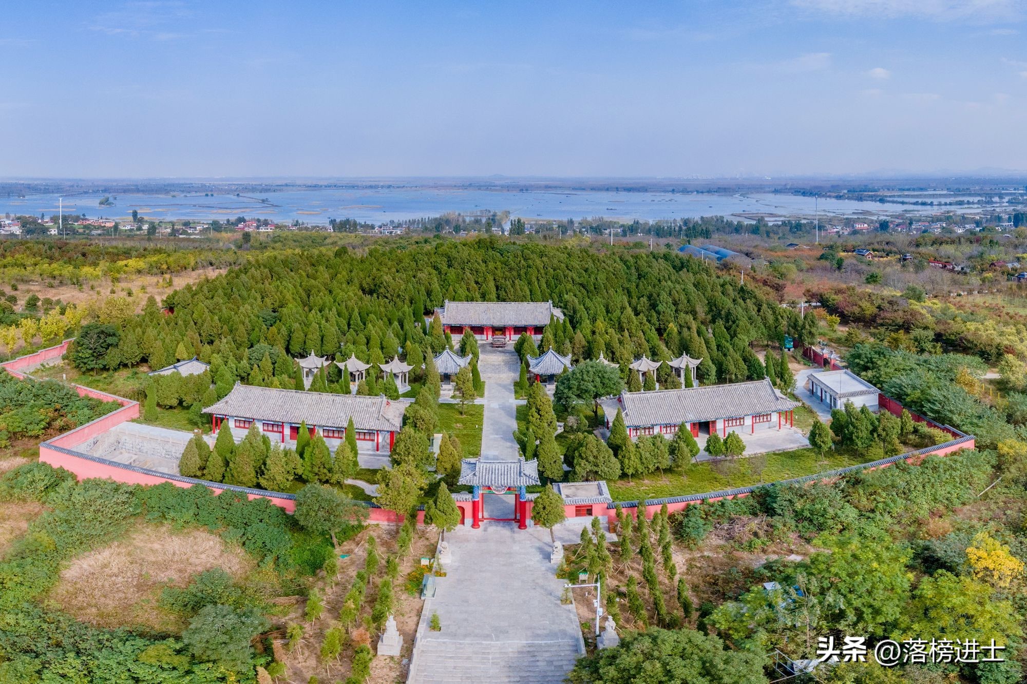 济宁微山湖旅游指南图高清,济宁微山湖包括哪几个湖