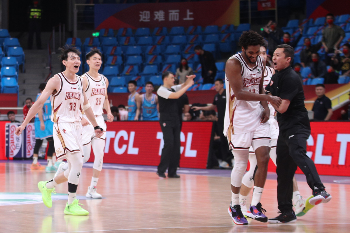 男篮浙江队吴前得多少分,浙江稠州男篮吴前