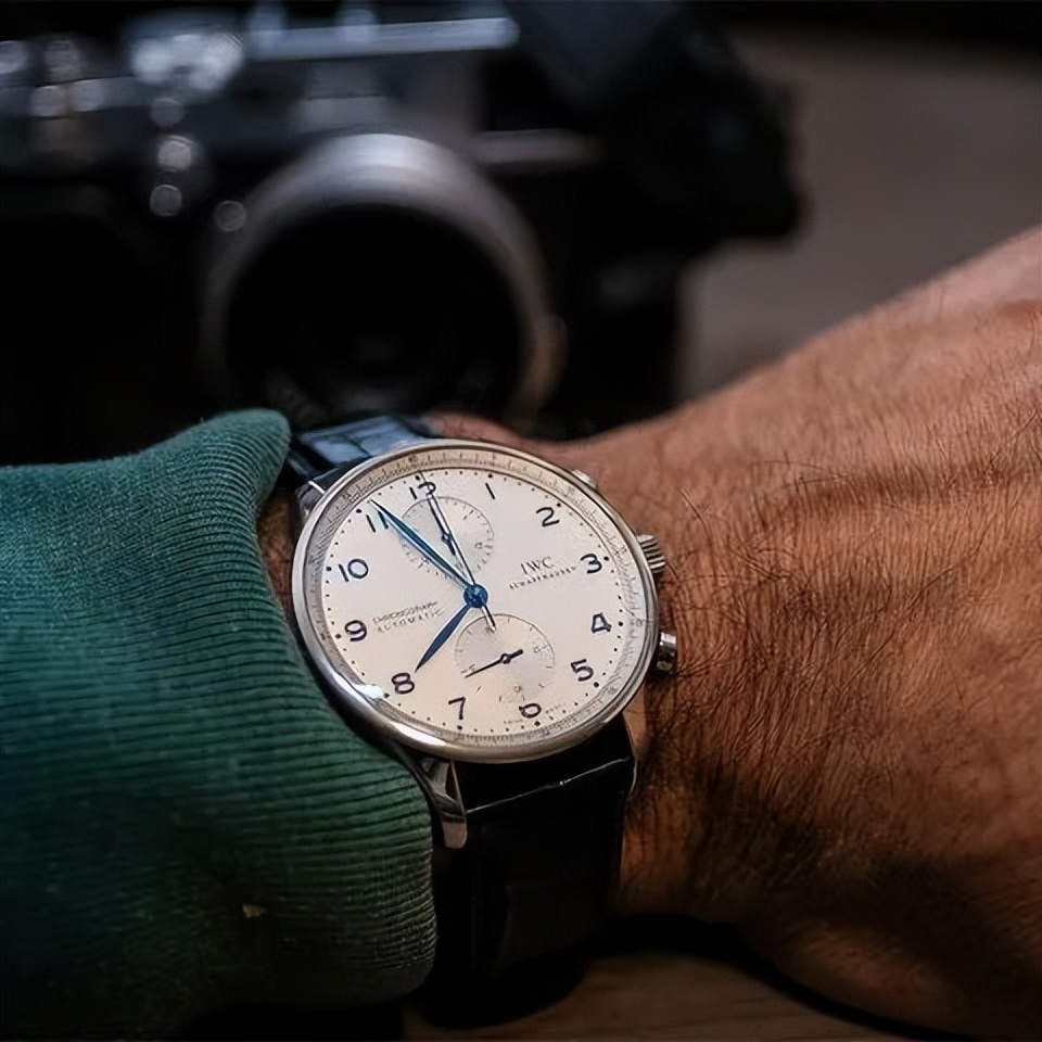 正装表选宝珀还是万国,正装表买40还是42