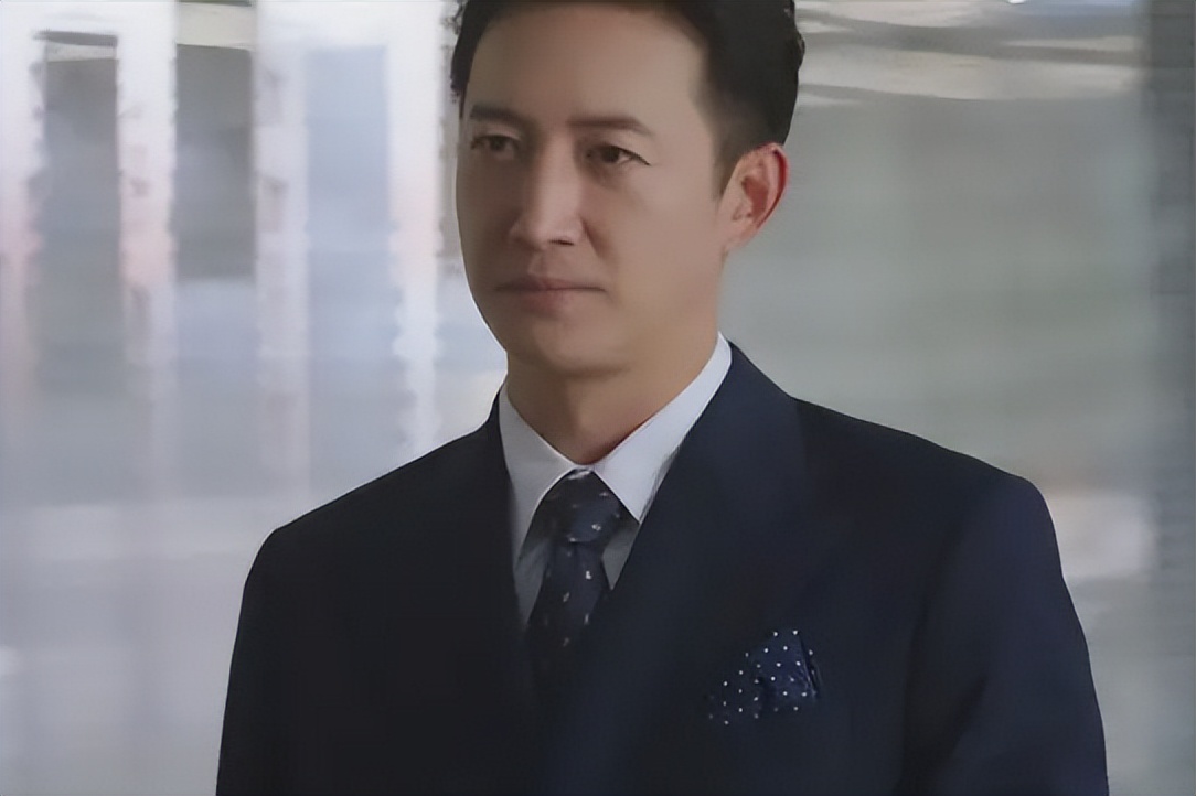 好家伙！开播拿下榜单第1，爱奇艺重磅强推，这剧真的越看越上瘾