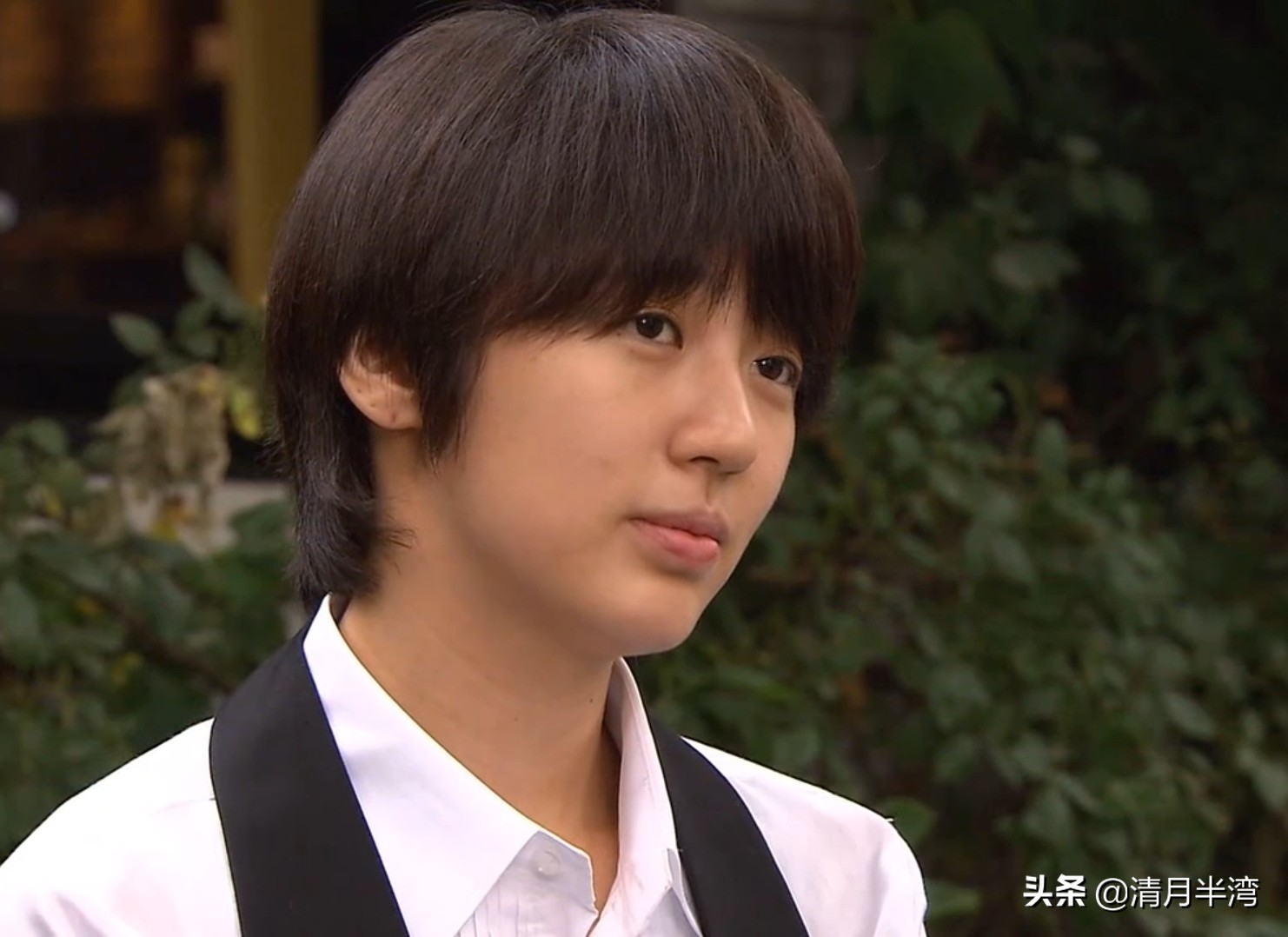 舍不得口红眼线假睫毛,就别女扮男装了,这13位反串才叫尊重观众