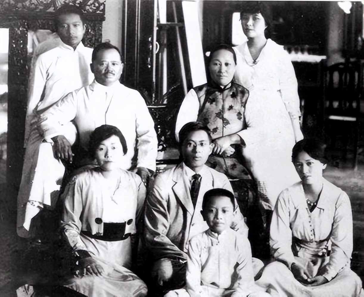 蒋家王朝四大家族现状,民国时期四大家族蒋家