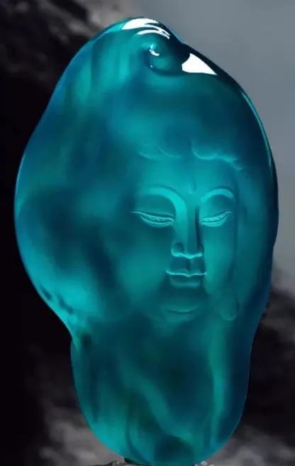 危地马拉蓝水料与缅甸蓝水种翡翠有何差别