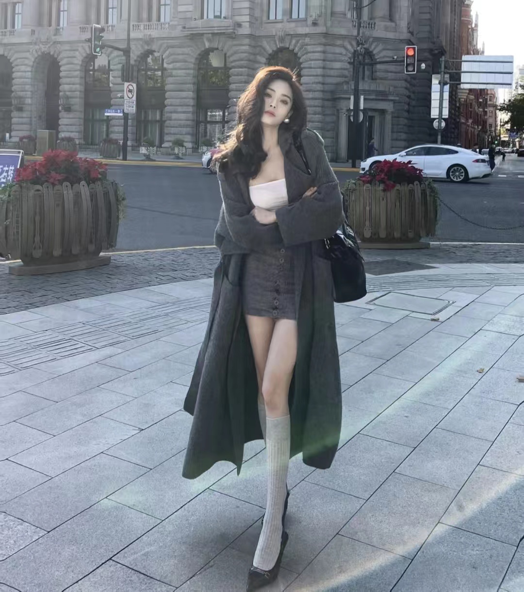 中款深灰色大衣怎么搭配好看,maxmaralabbro灰色大衣