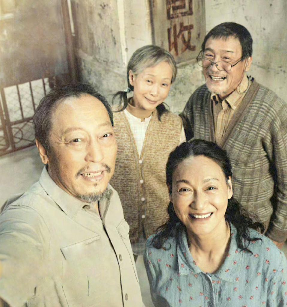 梁家辉亚洲第一美,梁家辉片场秀八块腹肌