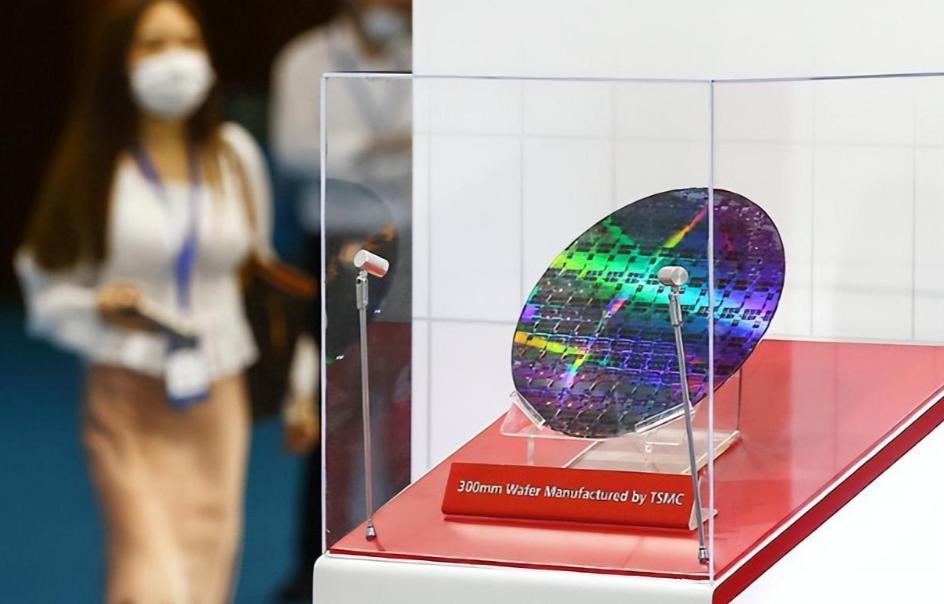 7月9日消息：国际上传来4个新消息:中方宣布对日本“全面禁令”！