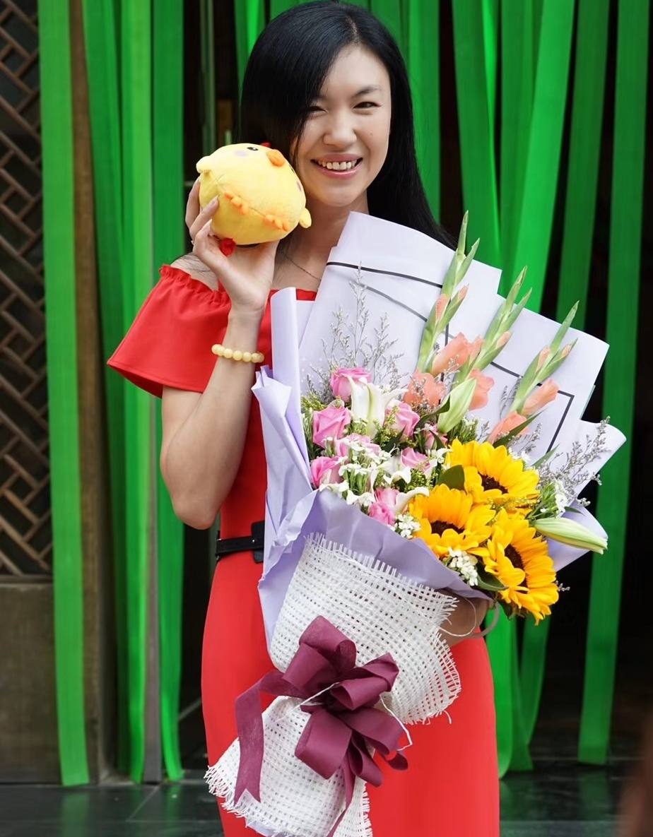 沈阳首位盲人模特,沈阳50岁女性模特