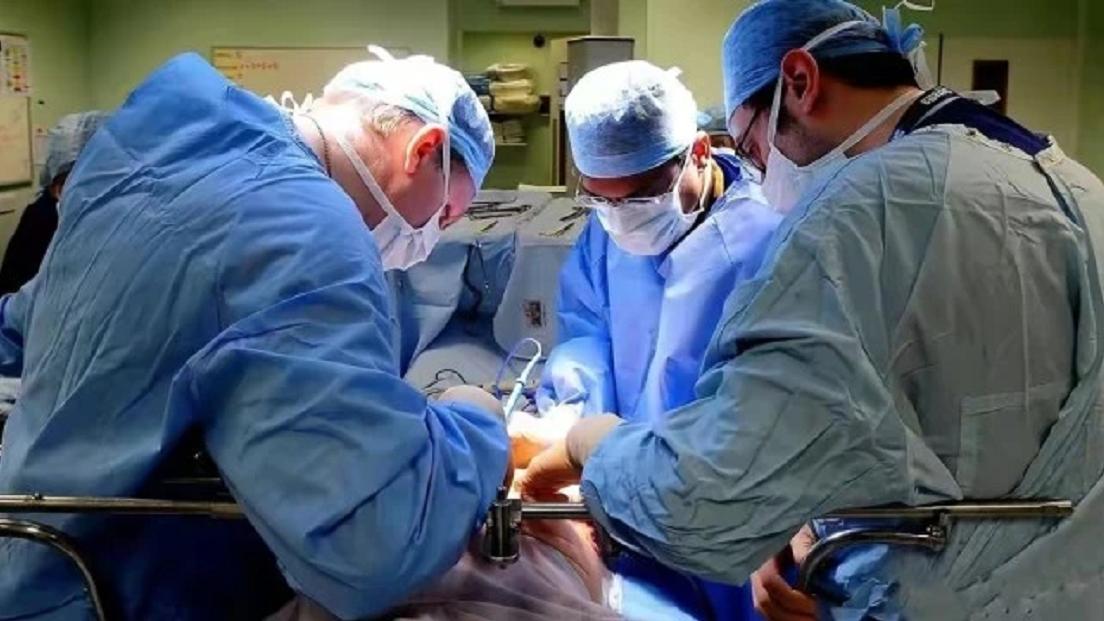 印度女子产下罕见胎中胎,胎中胎真实案例印度