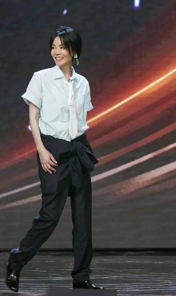 粉丝记事本蒙面,粉丝记事本蒙面唱将完整视频