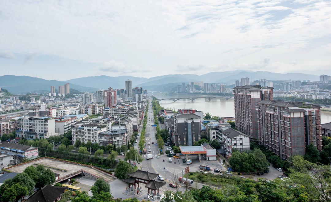 广元市城市风景一角,四川广元的城市面貌