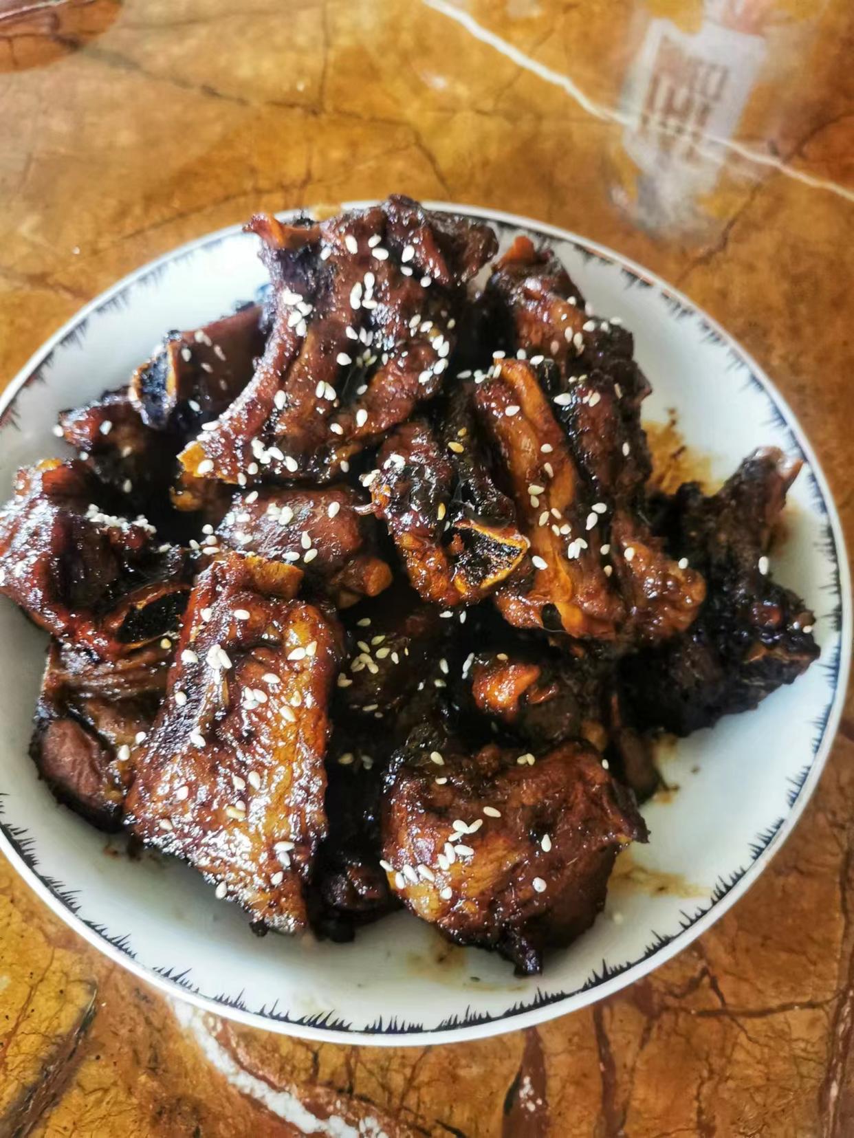 秘制私房红烧排骨做法吃过还想吃,经典红烧排骨的正宗做法