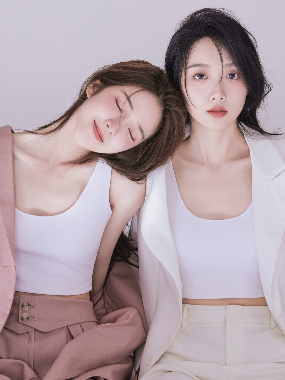 每个男孩子都应该有一个女朋友，如果你没有，那我就是