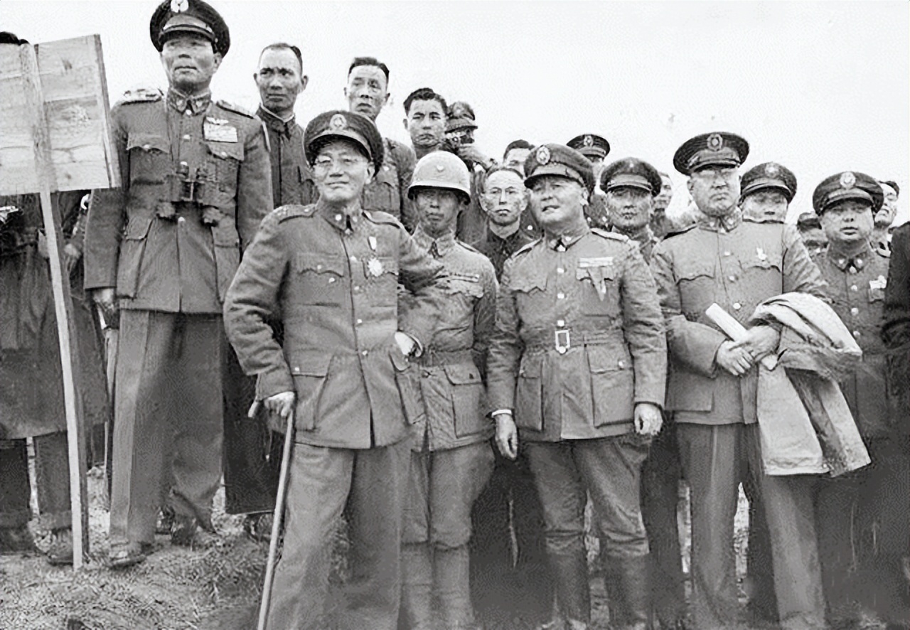 国民*党**中将郑洞国:建国后官至正部,次子在台湾失联