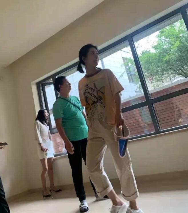 刘烨和谢娜结婚了没,刘烨与谢娜的爱情史