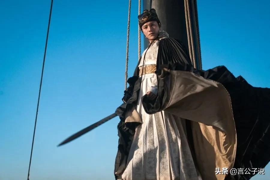 穿飞鱼服最好看的男明星,男演员穿飞鱼服