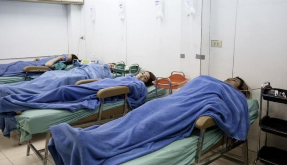 泰国医生变性成女人,小伙花高价泰国变性如今终成网红