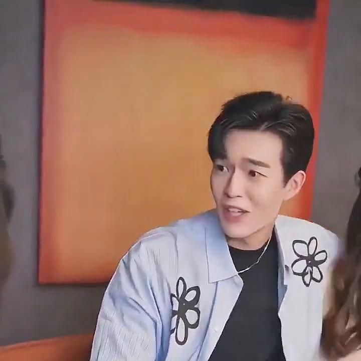 遇见对的人及时止损,不要等到失去了才学会珍惜情感