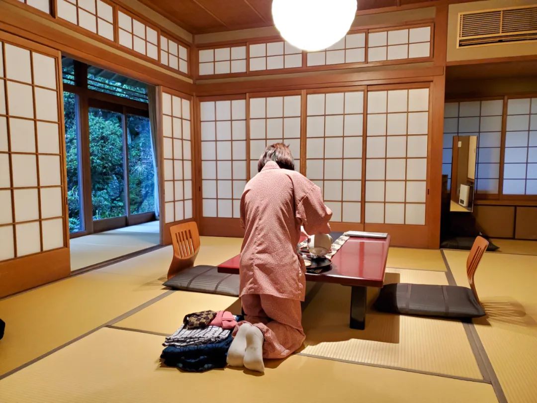 日本01年出生人口,日本01假面骑士