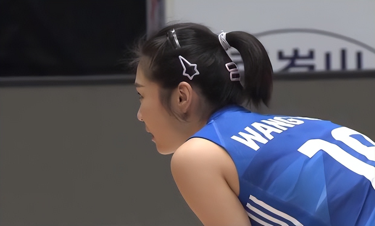 2019年中国女排对荷兰队战况,中国女排不敌荷兰女排采访