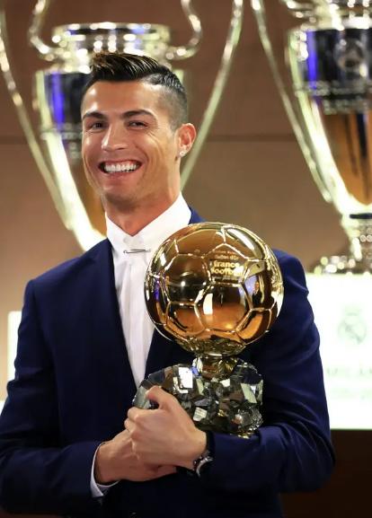 李铁十年足球生涯,中国足球三重巨变李铁