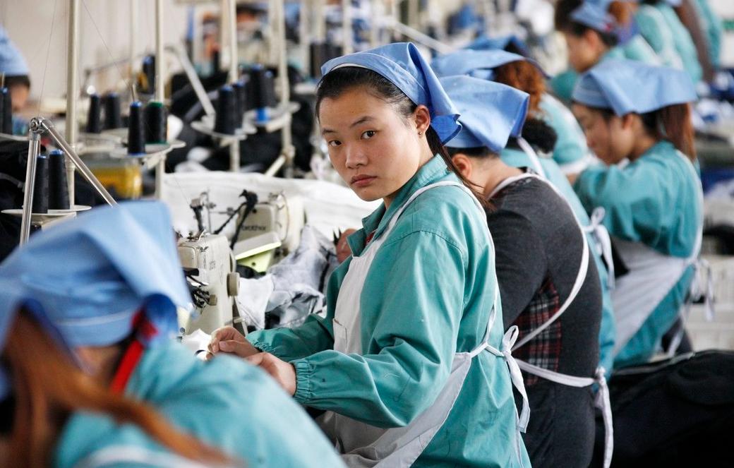 知识差距!有大学生假期涌进流水线,时薪15元!有人辅导1小时300起