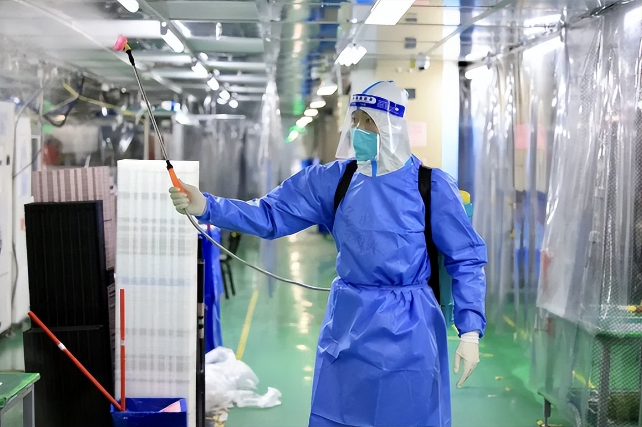 郑州富士康再招工，排队人数达3万，河南真的离不开富士康？