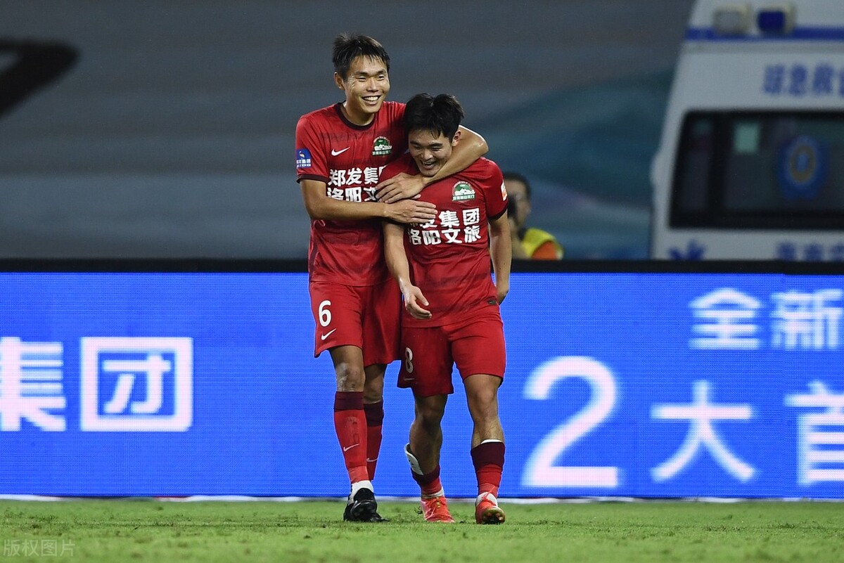 哈维尔执教河南建业,托马斯穆勒一人一城