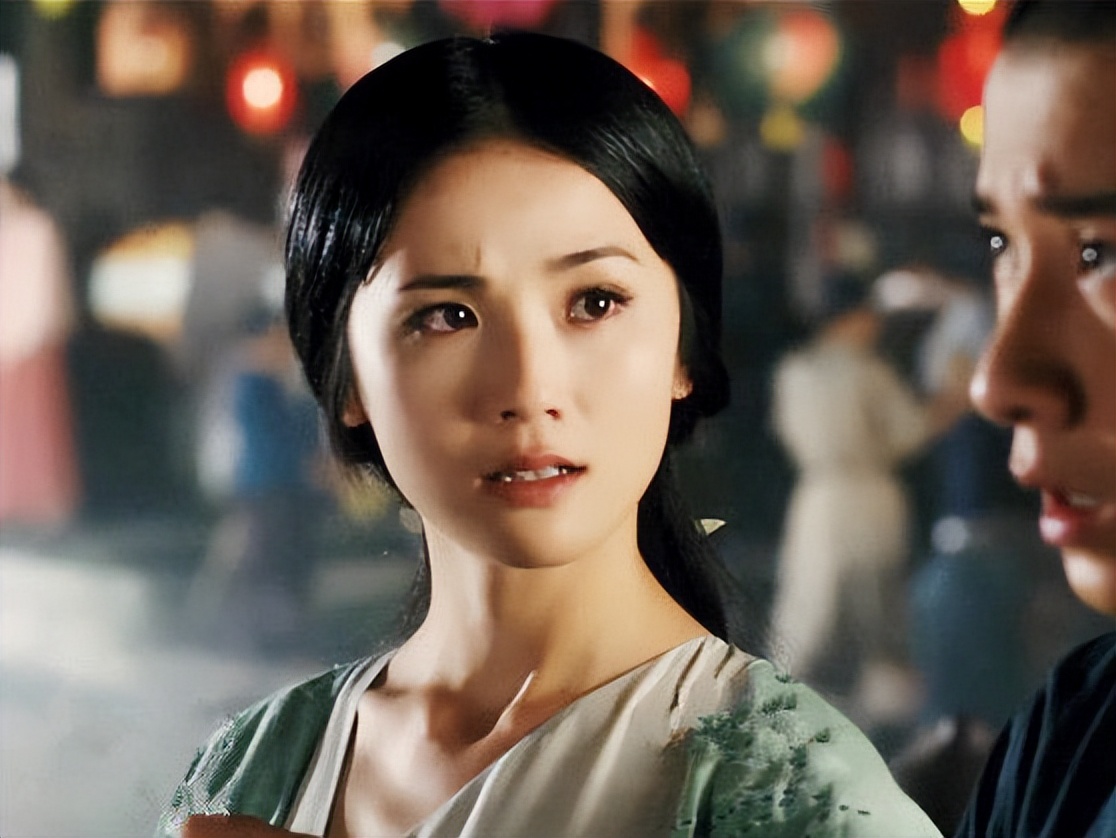 阿娇青蛇造型,阿娇首次出演青蛇