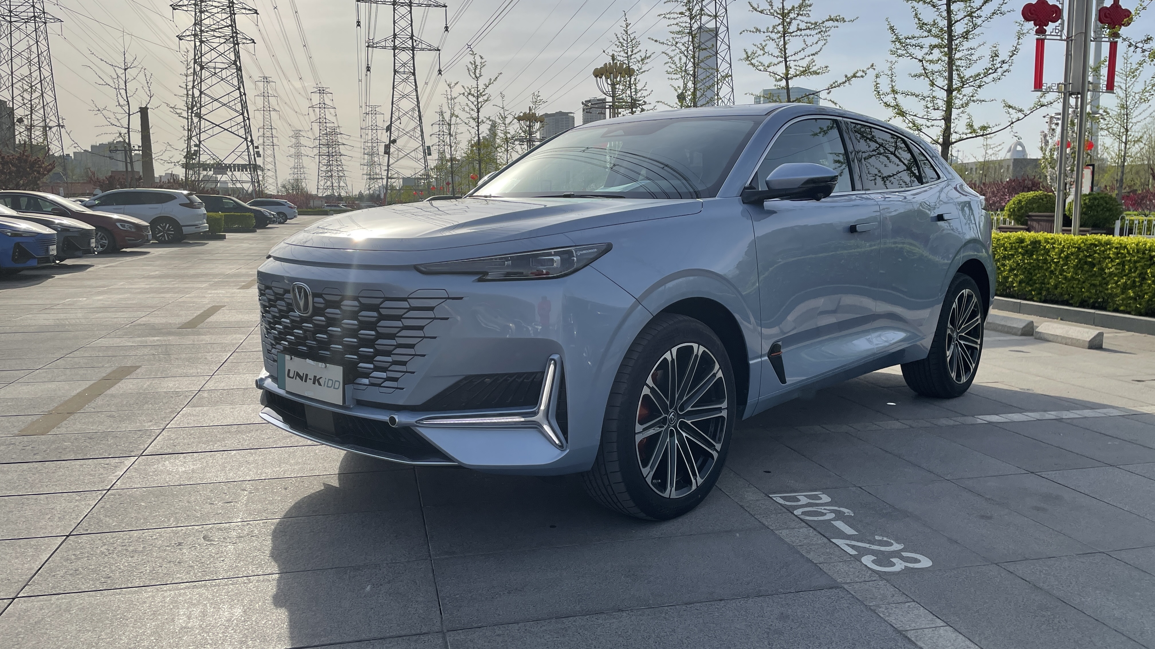 长安UNI-KiDD混动版评测视频,长安uni-kidd试驾测评