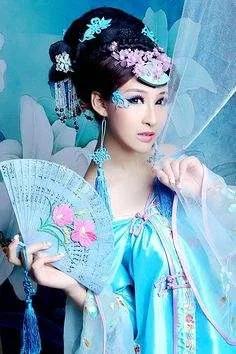 陈青云武侠小说《毒手佛心》第二章智脱虎穴