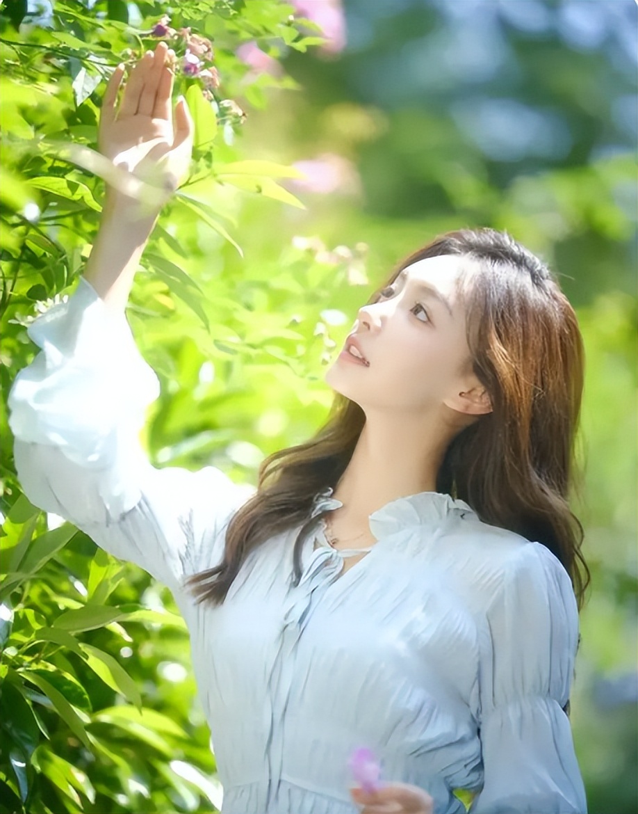 校花女神闯NBA主持界火了！纯欲天花板，高学历逆天颜值羡煞旁人