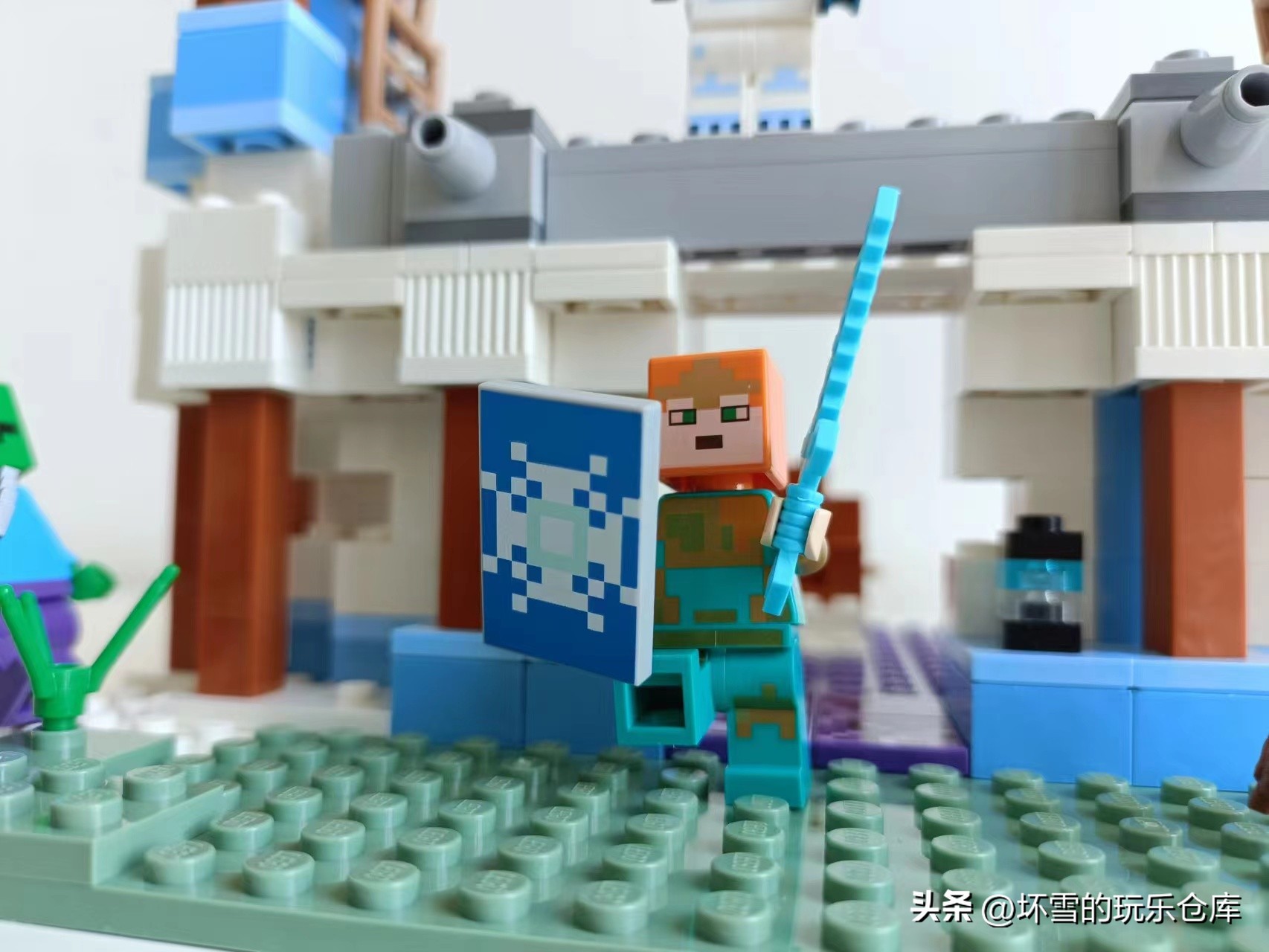 坏雪玩哥斯拉积木,坏雪玩乐高积木