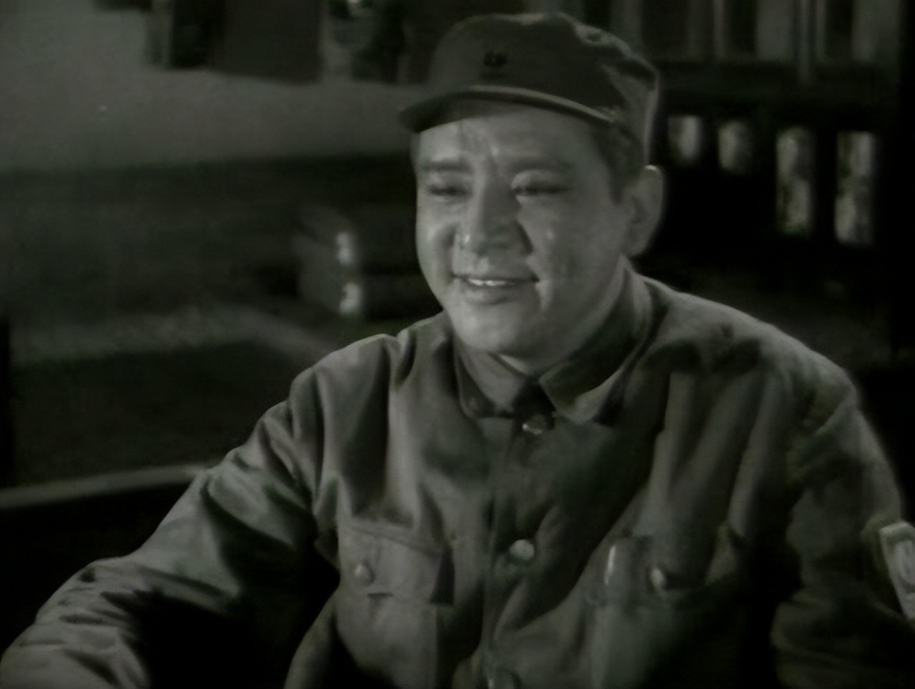 老戏骨李默然：演“邓世昌”走红，娶龙潮生3孩，和妻子恩爱60年