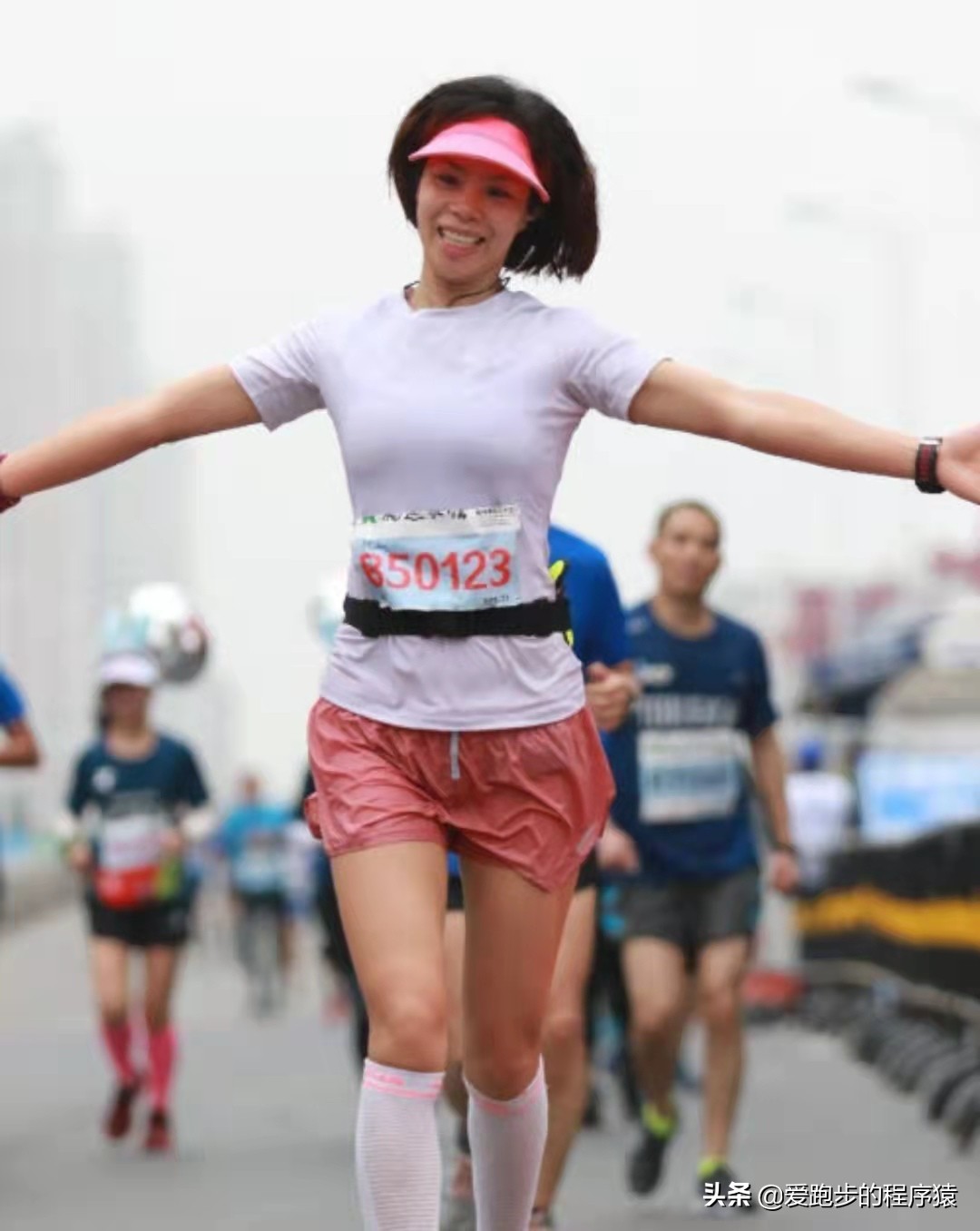 每天夜跑2.5公里加不吃晚饭,夜跑是晚饭吃过后跑还是吃完再跑